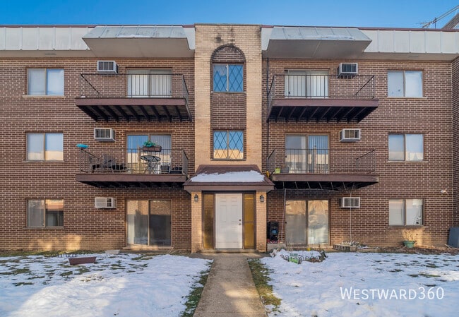 Building Photo - 10413 Dearlove Rd Unit AG