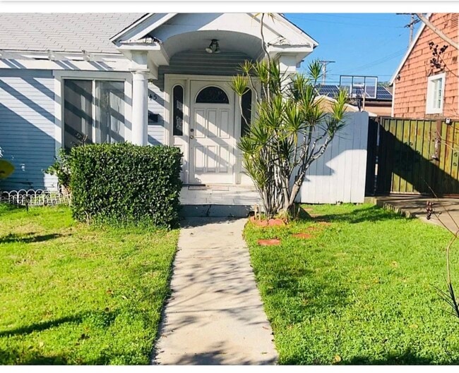 Photo - 1345 N Pacific Ave