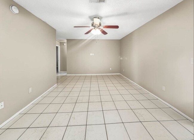 Photo - 613 Limetree Dr Unidad 1