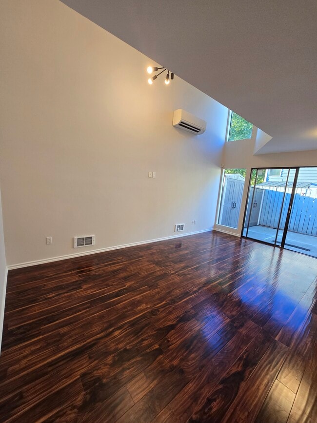 Photo - 12512 SE 42nd St