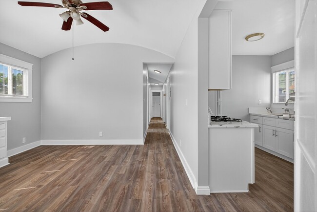 Building Photo - 736 Olive Ave Rental