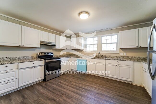 Photo - 1217 Foxhill Dr