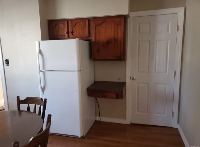 Photo - 1184 Kossuth Ave Unit 1