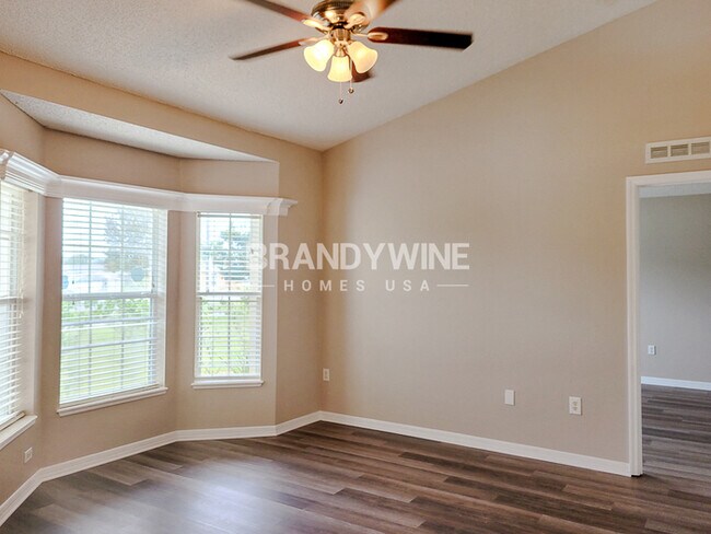 Photo - 2564 Courtland Blvd