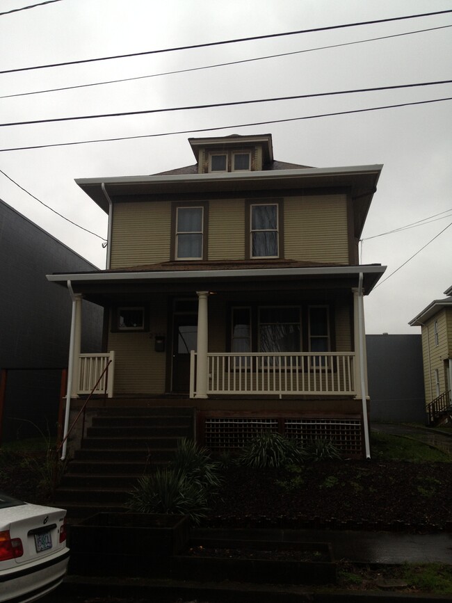 Photo - 2717 SE 15th Ave., Lower Apartment Unit ed States