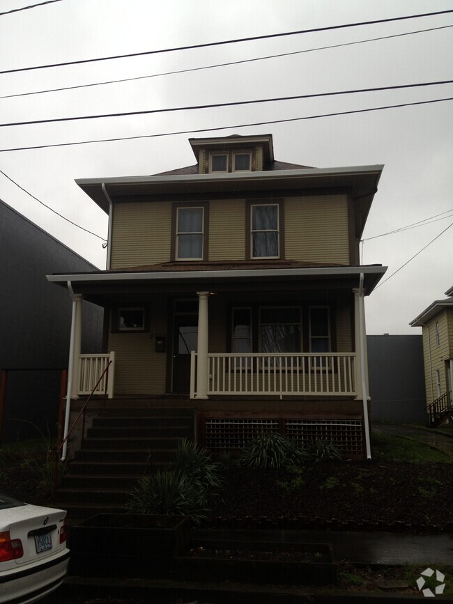 Building Photo - 2717 SE 15th Ave., Lower Unit ed States Rental