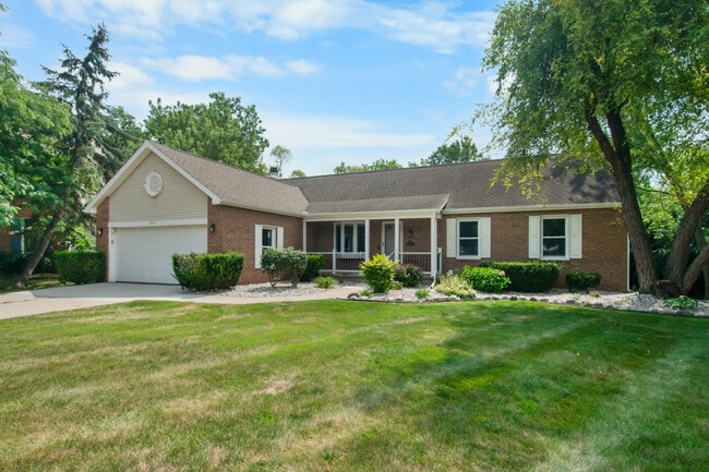 Photo - 1511 Fall Creek Ln