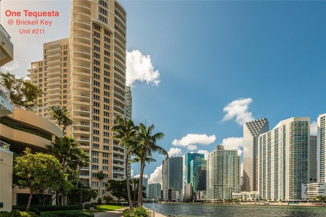 Photo - 888 Brickell Key Dr Unit 211