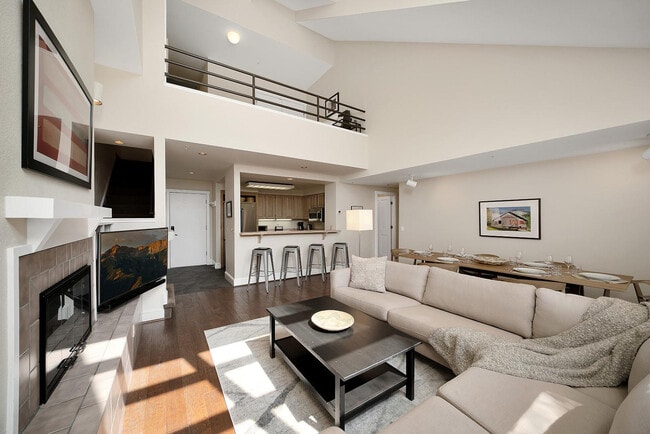 Photo - 113 Lost Creek Ln Unidad FL2-ID1324992P