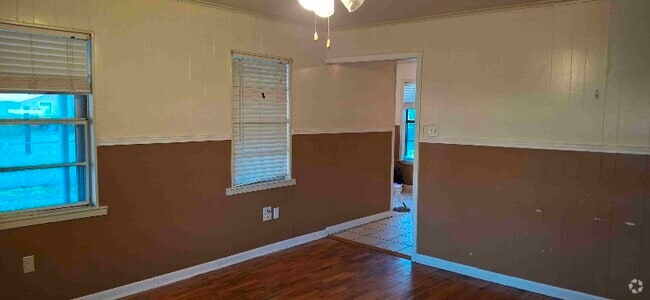 Building Photo - 4702 Lynch Dr Rental