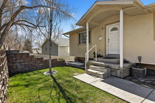 Photo - 2114 Dakota Ave