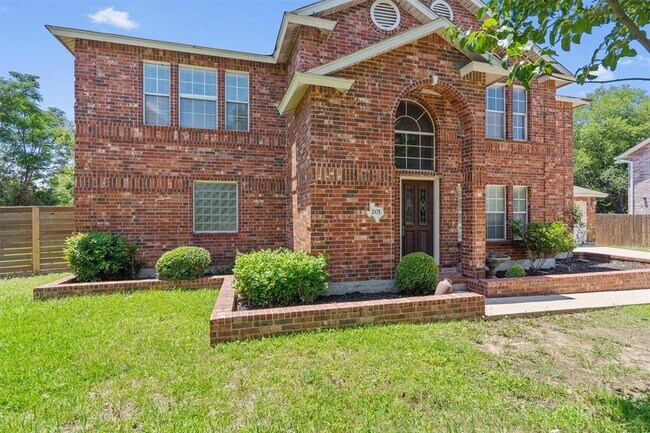 201 Covala Dr