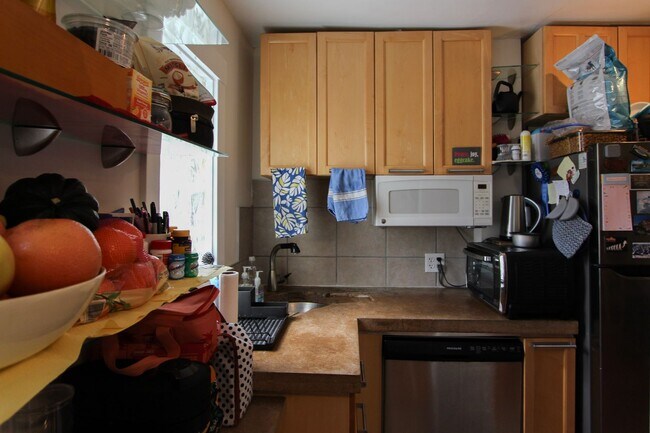Photo - Cherniss Townhouses Unit 5870 Ellsworth Ave