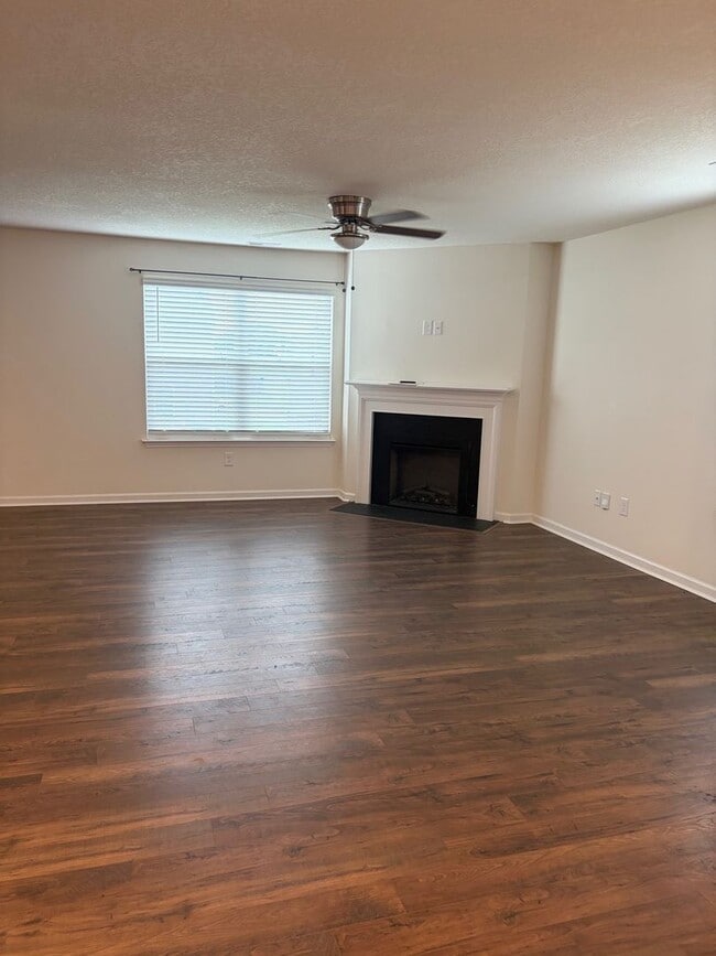 Photo - 2320 Beacon Rd