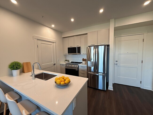 Photo - 5382-200 200 St