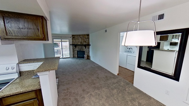 Photo - 4400 S Quebec St