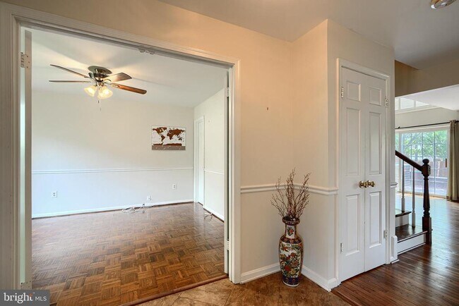 Photo - 19300 Dunbridge Way Casa Adosada