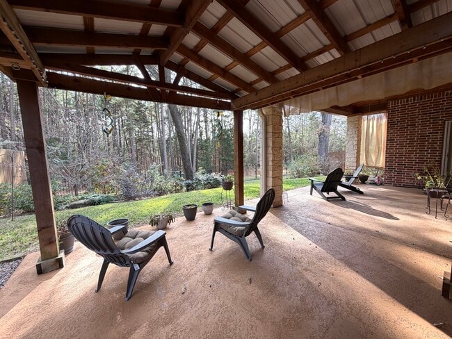 Photo - 710 Huntwick Ln