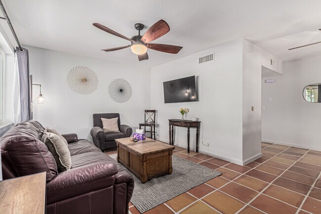 Living room - 117 W 10th St Unit 10th and Ash condo 117