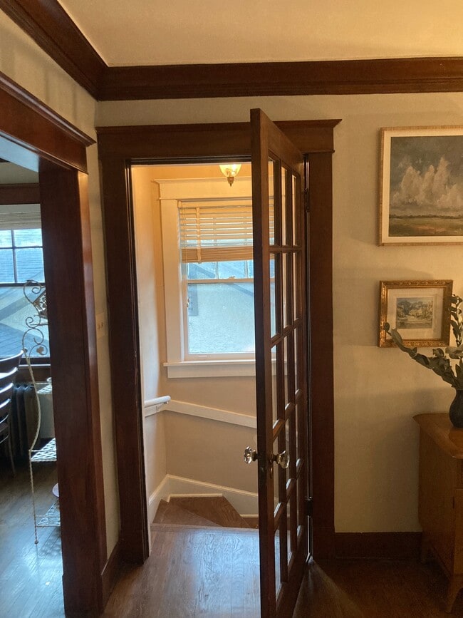 Entryway door