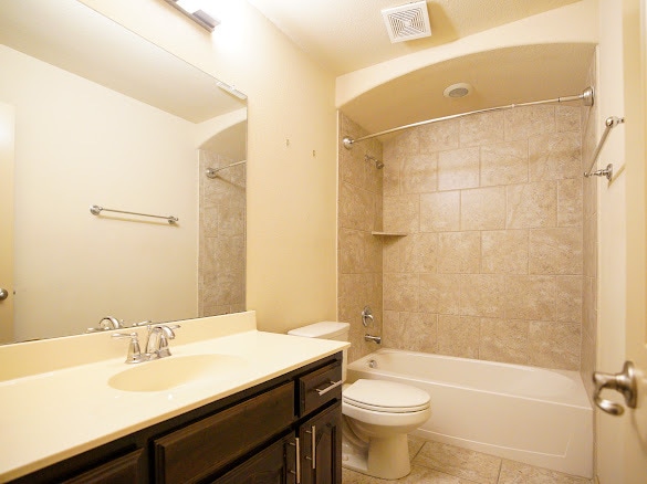 Photo - 213 Warbler Dr