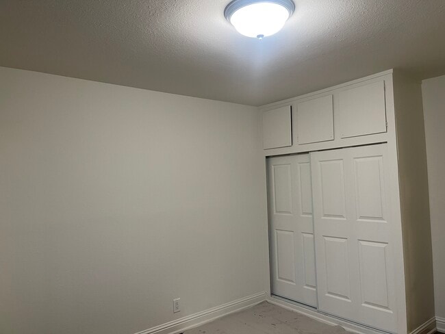 Photo - 753 Bartlett Ave