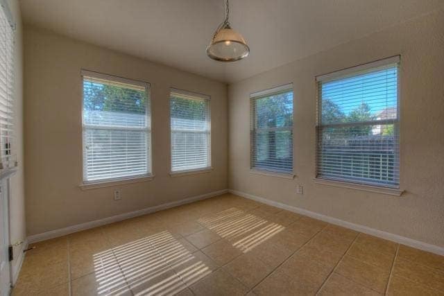 225 Lexington Dr