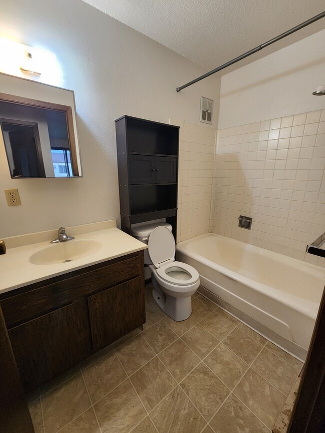 Photo - Jefferson Arms 2 Unit 10