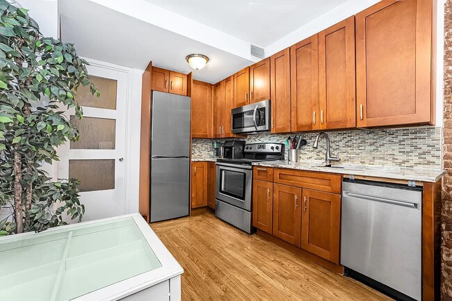 Building Photo - 129 W 56th St Rental