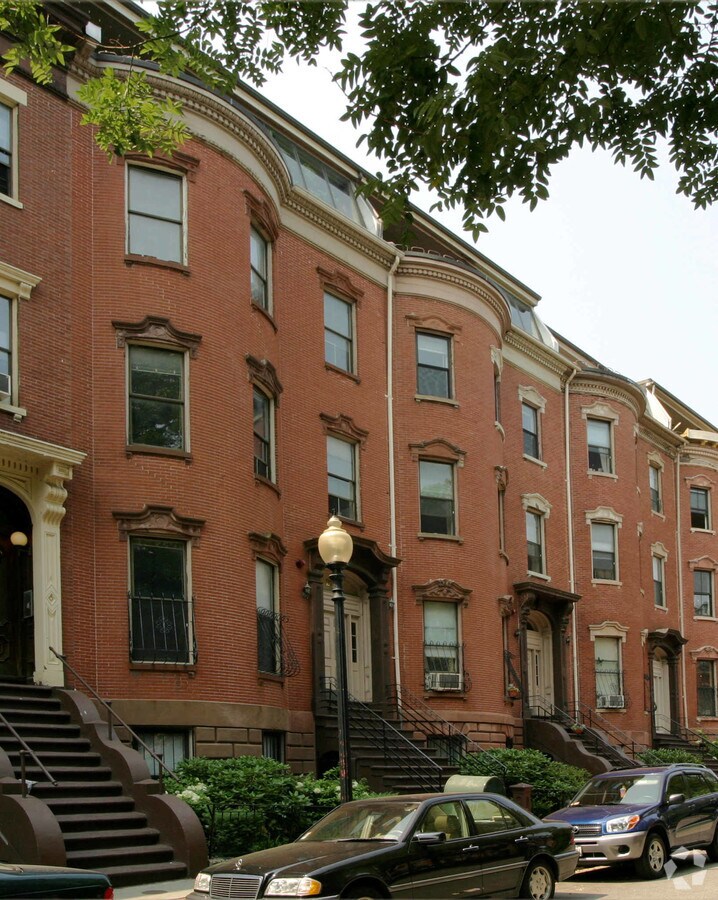 Photo - 17-21 Worcester Sq