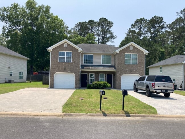 Photo - Updated 3/2.5 Townhouse in Armuchee- $1,350