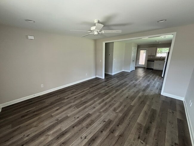 Photo - TUSCALOOSA TREASURE! 3BR/2BA | Stainless Steel | Covered Patio & Fenced Yard!