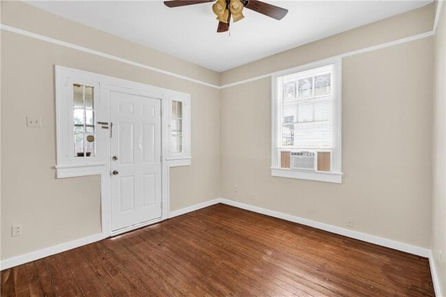 Photo - 2426 Eagle St