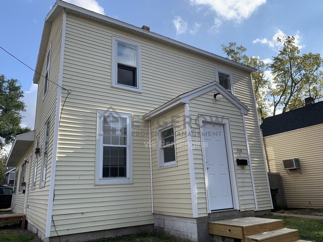 Photo - 1110 Jefferson St Unit 1