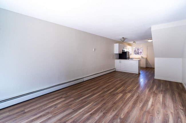 Photo - Waverly Apartments