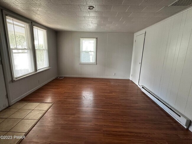 Photo - Great rental, close to stores, restaurants...