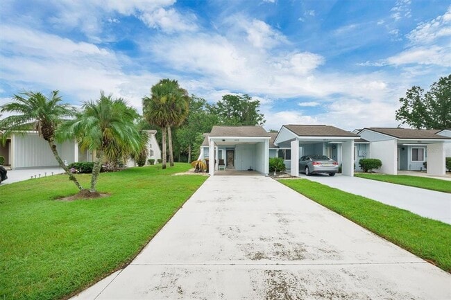 Photo - 455 Prestwick Pl Unidad 455