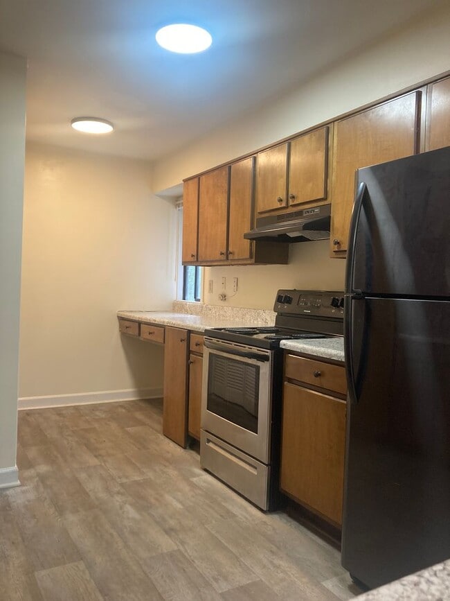 Photo - 1502 Benjamin Pkwy