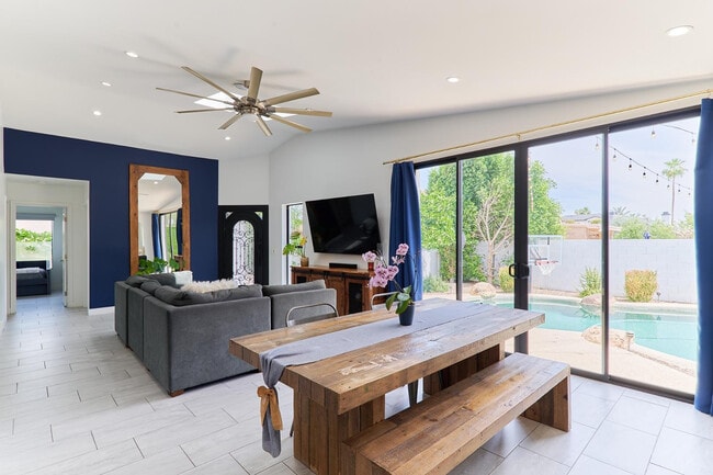 Photo - 8113 E Redwing Rd