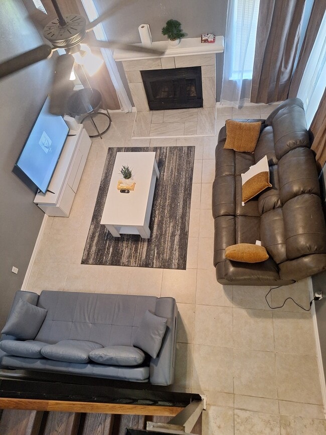 Photo - 2123 Chatham Square Ct