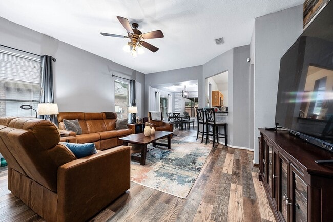 Photo - 739 Apple Blossom Dr