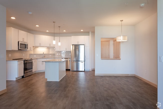 2BR, 2BA - C1