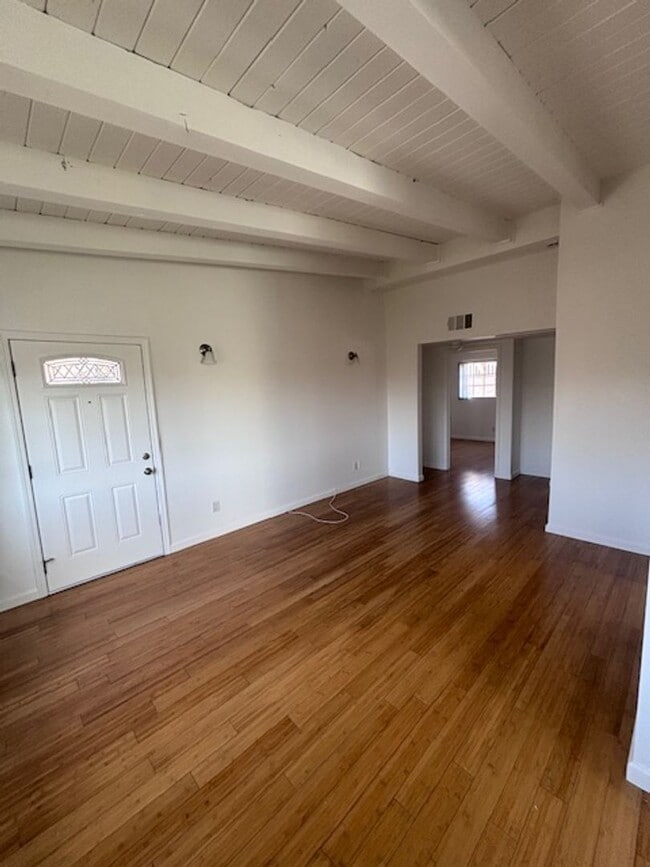 Photo - 1828-1828 Montrose St Unidad 8