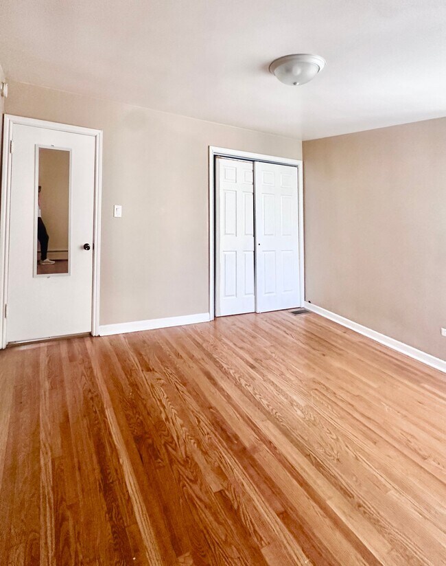 2533 S 57th Ct Unit 1