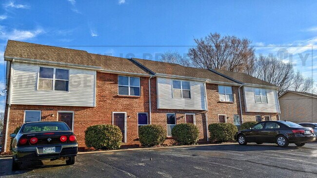 Photo - 1531 E Knollwood Cir