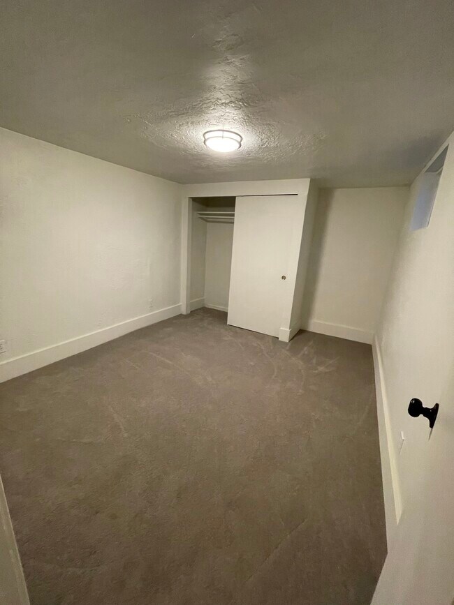 Photo - 76 W 200 S Unit 3