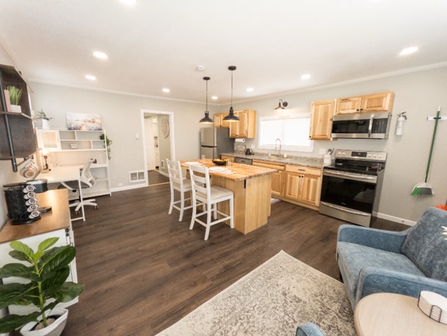 Photo - 2221 Madison St Unidad 3