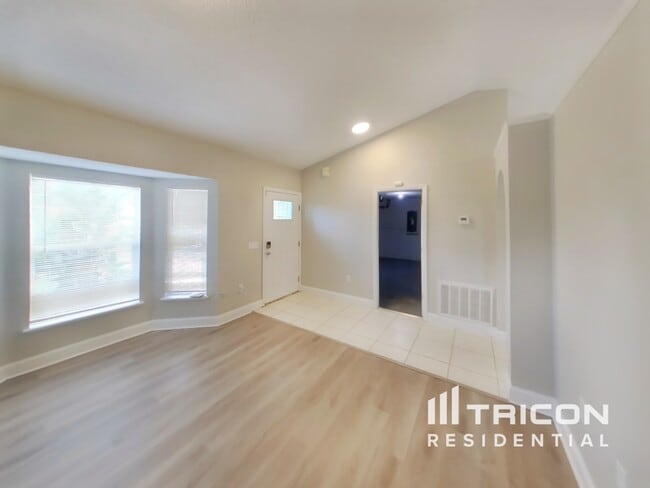 Photo - 4201 Castle Ave