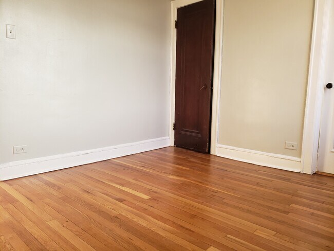 Photo - 4608 N Spaulding Ave Unit 3