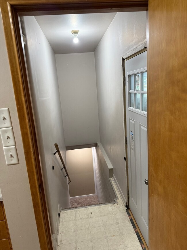 Photo - 2025 Adams St